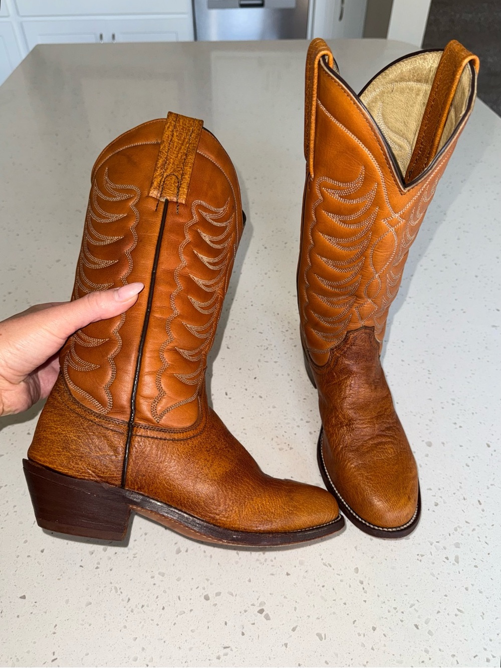 Vintage 1970s Frye Women's Tan Leather Western Heeled Boots - Picture 8 of 12